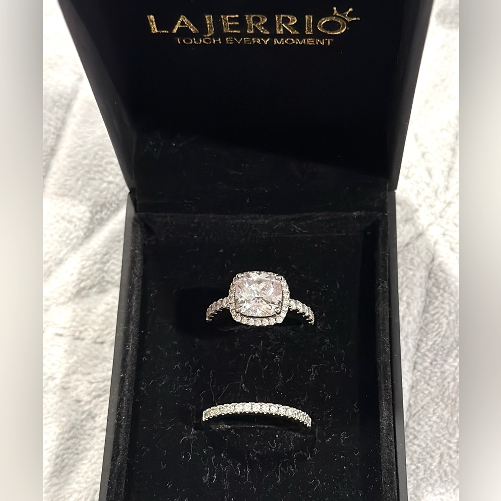 LaJerrio engagement ring and wedding band. Silver and cubic zirconia. 
New💍👰‍♀️🤍